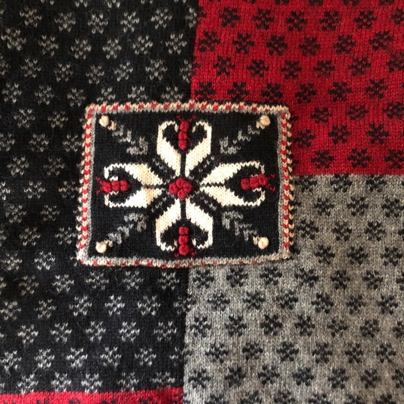 Hooded wool jacket - Picture 3 of 4